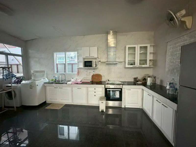 ให้เช่าบ้านเดี่ยวหลังใหญ่ ใจกลาง ศรีราชา, Chon Buri (Pattaya), Surasak, Si Racha, Chon Buri (Pattaya), 3 Bedrooms, 180 sqm, Single Detached House For Rent, by Dusit Saengfa, 500282711 - DDproperty.com