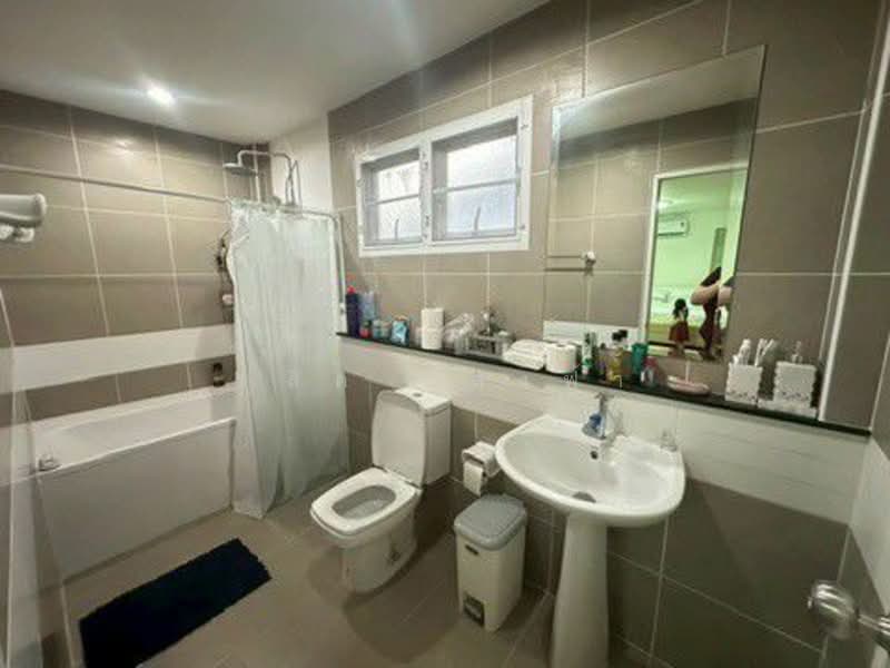 ให้เช่าบ้านเดี่ยวหลังใหญ่ ใจกลาง ศรีราชา, Chon Buri (Pattaya), Surasak, Si Racha, Chon Buri (Pattaya), 3 Bedrooms, 180 sqm, Single Detached House For Rent, by Dusit Saengfa, 500282711 - DDproperty.com