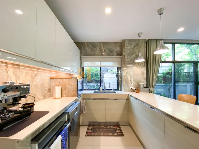 Urban Sathorn, Bangkok, Ratchaphruek Road, Bang Chak, Phasi Charoen, Bangkok, 3 Bedrooms, 243 sqm, Single Detached House For Sale, by HOME Real Estate Service, 500282731 - DDproperty.com