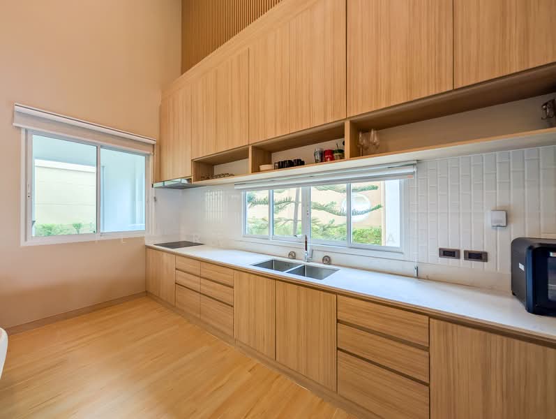 4 Bedroom House for Sale East Pattaya with Private Pool, Chon Buri (Pattaya), Bang Lamung, Bang Lamung (Pattaya), Chon Buri (Pattaya), 4 Bedrooms, 250 sqm, Villa For Sale, by PLC real estate, 500282740 - DDproperty.com