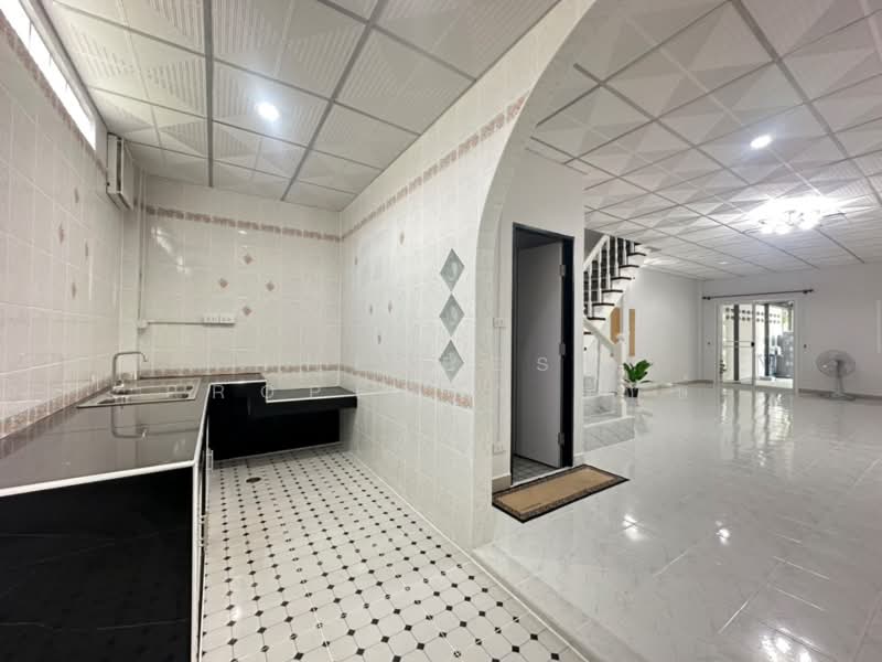 ปทุมวิลเลจ บ้านฉาง, Pathum Thani, Ban Zhang, Muang Pathum Thani, Pathum Thani, 3 Bedrooms, 100 sqm, Townhouse For Sale, by The Best Property รักษ์, 500282746 - DDproperty.com