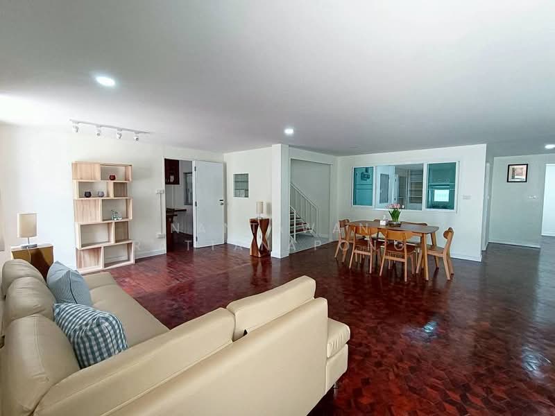 House for Rent just walk distance to Nimman rd. and MAYA Shopping mall, Chiang Mai, Chang Phuak, Muang Chiang Mai, Chiang Mai, 6 Bedrooms, 450 sqm, Single Detached House For Rent, by Nantawan Rattanapong, 500282761 - DDproperty.com