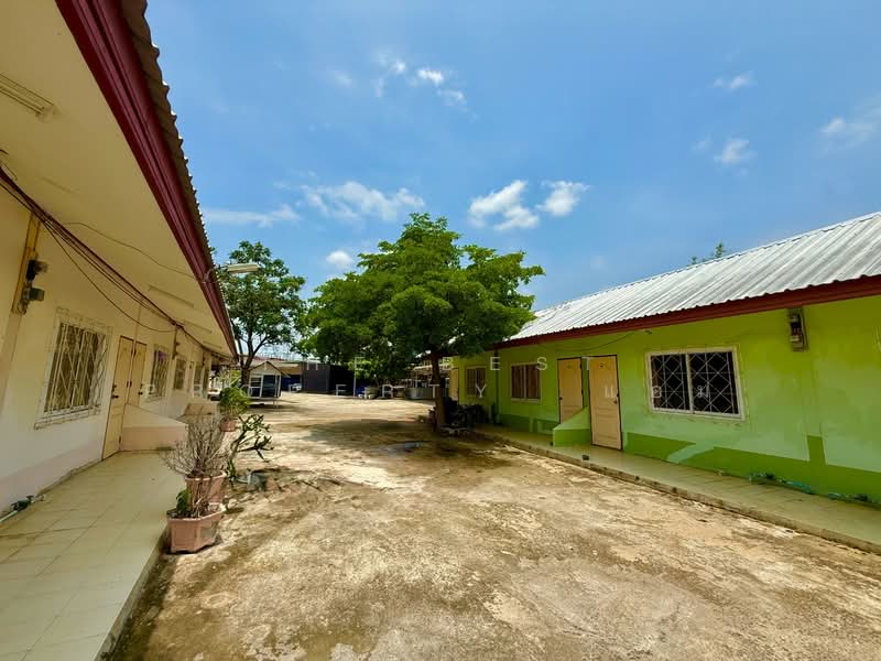 ห้องแถวสระโบสถ์ ลพบุรี, Lop Buri, Sra Bot, Sra Bot, Lop Buri, 6 Bedrooms, 120 sqm, Single Detached House For Sale, by The Best Property  แอม, 500282802 - DDproperty.com