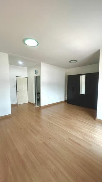ขายทาวน์โฮม ม.อรินสิริ บางแสน ชลบุรี, Chon Buri (Pattaya), Saen Suk, Muang Chon Buri, Chon Buri (Pattaya), 4 Bedrooms, 80 sqm, Townhouse For Sale, by Dusit Saengfa, 500282803 - DDproperty.com