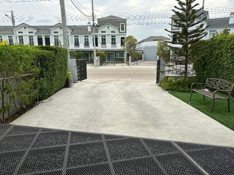 Indy Bangna-Ramkhamhaeng 2, Bangkok, Soi 7, Dok Mai, Prawet, Bangkok, 3 Bedrooms, 137 sqm, Townhouse For Rent, by Namthip Wiwatmanitsakul, 500282813 - DDproperty.com