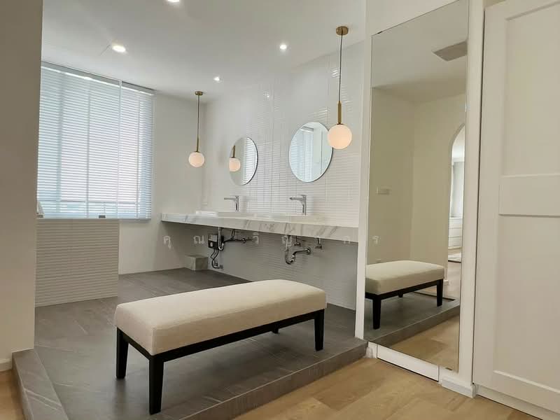 Icon I, Bangkok, Sukhumvit, Khlong Tan Nua, Watthana, Bangkok, 3 Bedrooms, 158 sqm, Condo For Rent, by คุณ วิญากร, 500282861 - DDproperty.com