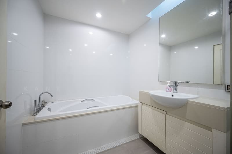 Siri Residence : สิริ เรสซิเด้นซ์, กรุงเทพ, 21 ซอยสุขุมวิท 24, คลองตัน, คลองเตย, กรุงเทพ, 93 ตร.ม., คอนโด ขาย, โดย Kanrutai Dawruang, 500282881 - DDproperty.com