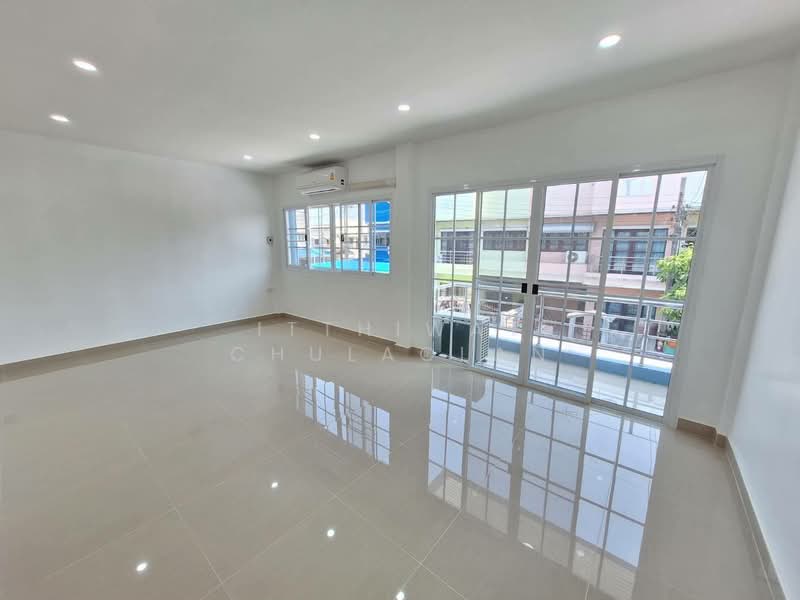 Nattakarn Village, Bangkok, Sai Mai, Sai Mai, Bangkok, 3 Bedrooms, 210 sqm, Townhouse For Sale, by Itthiwat Chulaolan, 500282905 - DDproperty.com
