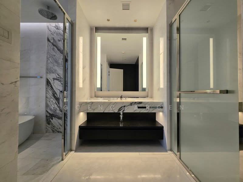 Four Seasons Private Residences : โฟร์ ซีซั่นส์ ไพรเวท เรสสิเด้นซ์, กรุงเทพ, 300 ถนนเจริญกรุง, ยานนาวา, สาทร, กรุงเทพ, 130 ตร.ม., คอนโด ขาย, โดย Emmika Ngoencharoen, 500282906 - DDproperty.com