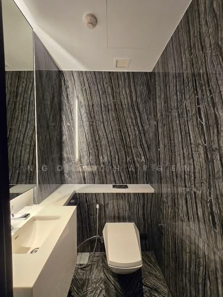 Four Seasons Private Residences : โฟร์ ซีซั่นส์ ไพรเวท เรสสิเด้นซ์, กรุงเทพ, 300 ถนนเจริญกรุง, ยานนาวา, สาทร, กรุงเทพ, 130 ตร.ม., คอนโด ขาย, โดย Emmika Ngoencharoen, 500282906 - DDproperty.com