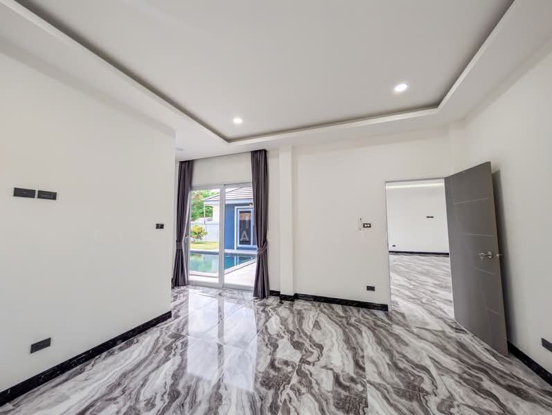 Pool Villa for Sale Huay Yai East Pattaya, Chon Buri (Pattaya), Bang Lamung, Bang Lamung (Pattaya), Chon Buri (Pattaya), 4 Bedrooms, 170 sqm, Single Detached House For Sale, by PLC real estate, 500282919 - DDproperty.com