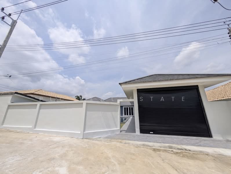 Pool Villa for Sale Huay Yai East Pattaya, Chon Buri (Pattaya), Bang Lamung, Bang Lamung (Pattaya), Chon Buri (Pattaya), 4 Bedrooms, 170 sqm, Single Detached House For Sale, by PLC real estate, 500282919 - DDproperty.com