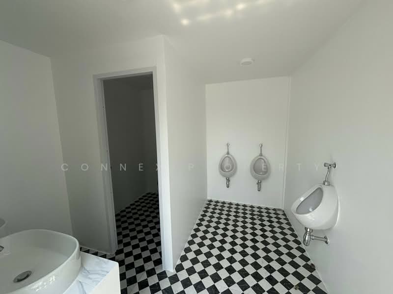 Land with Building Bearing 5, Bangkok, -, Bang Na, Bang Na, Bangkok, 2 Bedrooms, 351 sqm, Single Detached House For Sale, by Connex Property, 500282921 - DDproperty.com