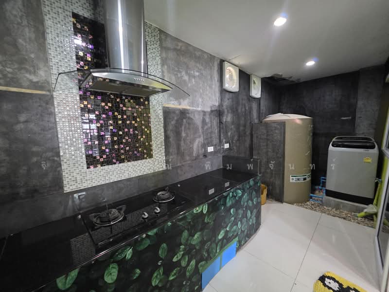Gusto Suksawat 26, Bangkok, Soi Suksawat 26, Suksawat Road, Bangpakok, Rat Burana, Bangkok, 4 Bedrooms, 300 sqm, Townhouse For Rent, by จิตราภรณ์ พิมพ์จันทร์, 500282980 - DDproperty.com