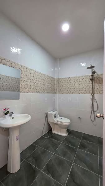 ทาวน์เฮาส์ ซอยเรวดี22, Nonthaburi, Talat Kwan, Muang Nonthaburi, Nonthaburi, 4 Bedrooms, 100 sqm, Townhouse For Sale, by NR AGENT, 500282981 - DDproperty.com