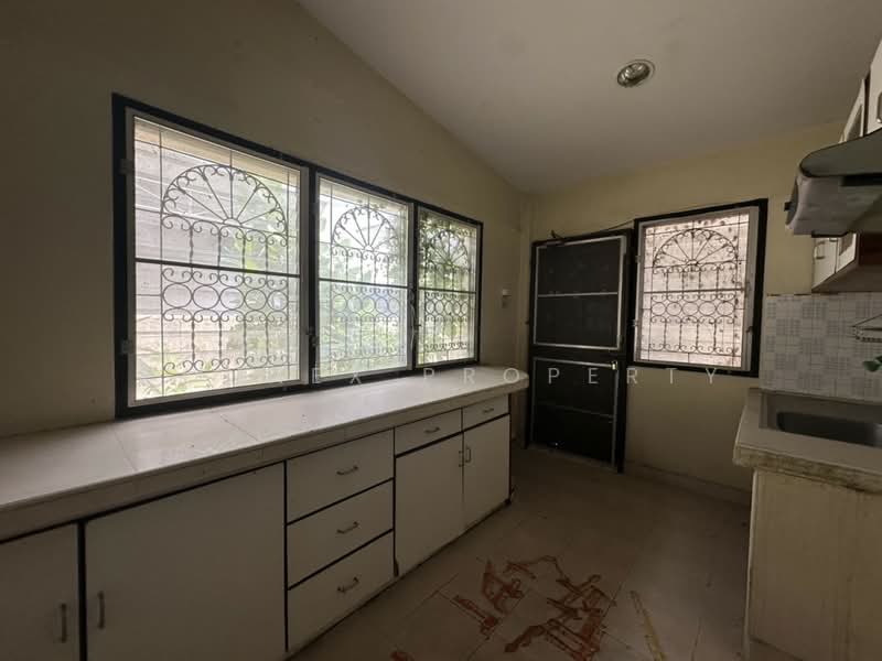 Senaniwet 2, Bangkok, ประเสริฐมนูกิจ, Chorake Bua, Lat Phrao, Bangkok, 5 Bedrooms, 180 sqm, Single Detached House For Sale, by Connex Property, 500283010 - DDproperty.com