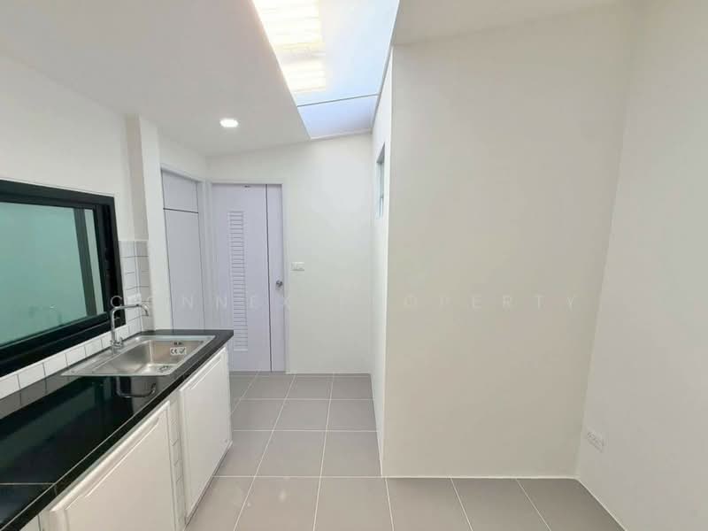 One and a half story townhouse , Soi Ngamwongwan 35, Nonthaburi, -, Bang Kra So, Muang Nonthaburi, Nonthaburi, 3 Bedrooms, 80 sqm, Townhouse For Sale, by Connex Property, 500283029 - DDproperty.com