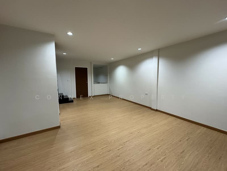 ทาวน์เฮ้าส์ 2ชั้น รีโนเวทใหม่ ประชาชื่น 6, กรุงเทพ, ประชาชื่น, บางซื่อ, บางซื่อ, กรุงเทพ, 110 ตร.ม., ทาวน์เฮ้าส์ ขาย, โดย Connex Property, 500283035 - DDproperty.com