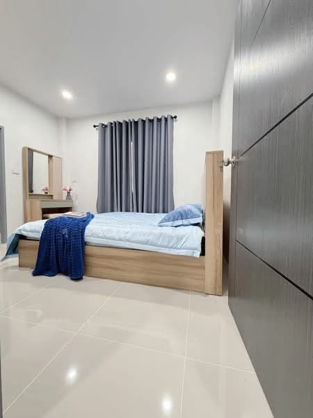 For Sale - ขายทาวน์โฮมรีโนเวทใหม่ แปลงหัวมุม ม.เจ้าพระยา บึงวรกิจ ศรีราชา, Chon Buri (Pattaya)