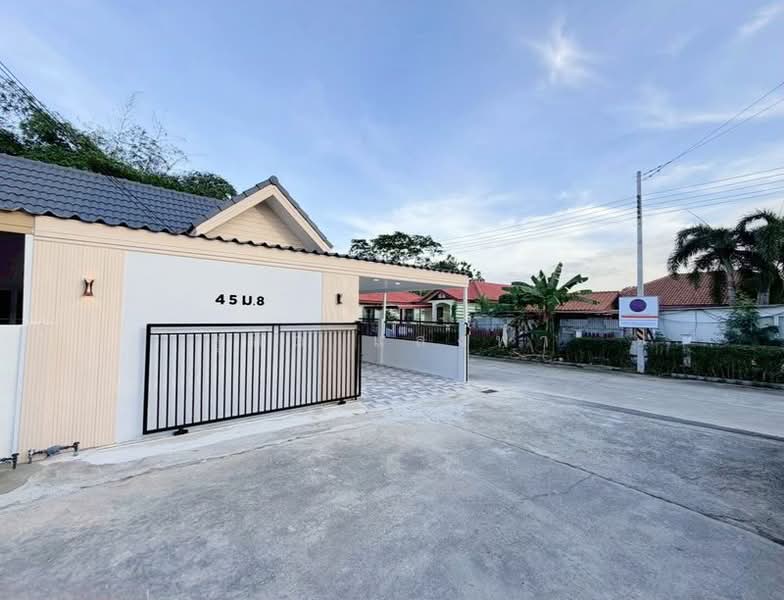 For Sale - ขายทาวน์โฮมรีโนเวทใหม่ แปลงหัวมุม ม.เจ้าพระยา บึงวรกิจ ศรีราชา, Chon Buri (Pattaya)