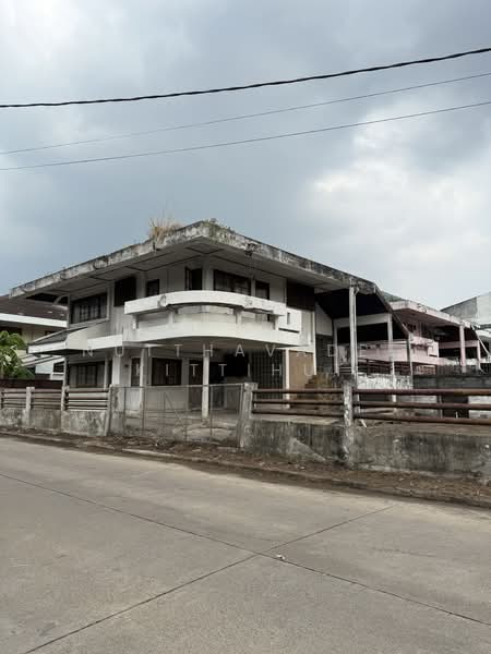 บ้านหลังมุม ที่ดินสวยหายาก ศรีนครินทร์45 การเดินทางสะดวก สร้างบ้านสวยมาก ถนนศรีนครินทร์ 45, กรุงเทพ, ศรีนครินทร์45, ประเวศ, กรุงเทพ, 180 ตร.ม., บ้านเดี่ยว ขาย, โดย Nutthavadee Kittihut, 500283076 - DDproperty.com