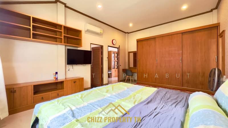 Pet Friendly Villa for Rent in South Pattaya, Chon Buri (Pattaya), Nong Hin Road, Bang Lamung, Bang Lamung (Pattaya), Chon Buri (Pattaya), 6 Bedrooms, 300 sqm, Villa For Rent, by Siwas Thepphabut, 500283081 - DDproperty.com