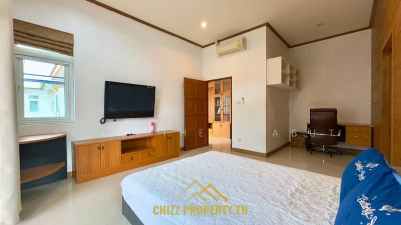 Pet Friendly Villa for Rent in South Pattaya, Chon Buri (Pattaya), Nong Hin Road, Bang Lamung, Bang Lamung (Pattaya), Chon Buri (Pattaya), 6 Bedrooms, 300 sqm, Villa For Rent, by Siwas Thepphabut, 500283081 - DDproperty.com
