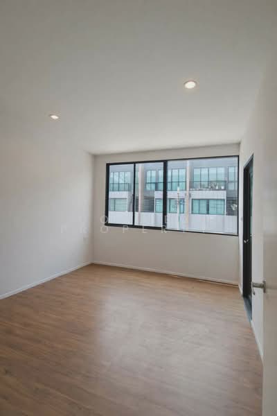 Baan Klang Muang Watcharapol, Bangkok, สุขาภิบาล 5, O-Ngoen, Sai Mai, Bangkok, 3 Bedrooms, 151 sqm, Townhouse For Sale, by Connex Property, 500283110 - DDproperty.com