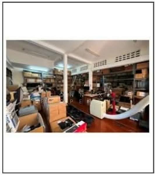 A family-owned shophouse from the baby boomer era, built with love and dreams, featuring solid teak, Bangkok, มังกร, Pom Prap, Pom Prap Sattru Phai, Bangkok, , 252 sqm, Shophouse For Sale, by Connex Property, 500283126 - DDproperty.com