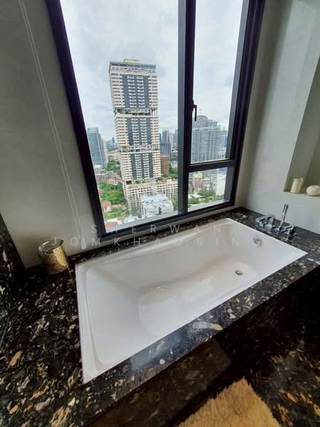 BEATNIQ Sukhumvit 32, Bangkok, Soi Sukhumvit 32, Sukhumvit Road, Khong Tan, Khlong Toei, Bangkok, 2 Bedrooms, 84 sqm, Condo For Rent, by Sherwan Jomkhamsing, 500283157 - DDproperty.com