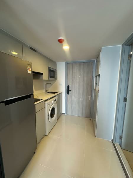 SOHO Bangkok Ratchada, Bangkok, 74 Pracha Rat Bamphen Rd, Huai Khwang, Huai Khwang, Bangkok, 1 Bedroom, 38 sqm, Condo For Rent, by Suparat, 500283158 - DDproperty.com