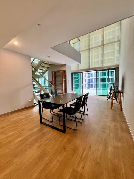 ขาย - The Room Sukhumvit 21 : เดอะ รูม สุขุมวิท 21, กรุงเทพ