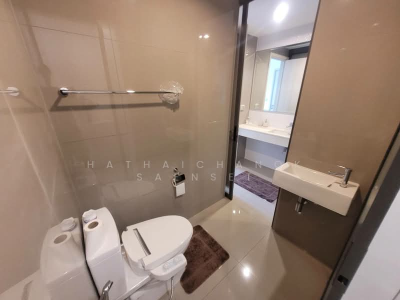 Rhythm Sukhumvit 42, Bangkok, Soi Sukhumvit 42, Sukhumvit Road, Phra Kanong, Khlong Toei, Bangkok, 1 Bedroom, 50 sqm, Condo For Rent, by Hathaichanok Saenset, 500283179 - DDproperty.com