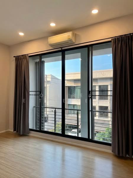 Baan Klang Muang Ngamwongwan, Bangkok, Soi Ngamwongwan 47 Yeak 6-11, Thung Song Hong, Lak Si, Bangkok, 3 Bedrooms, 149 sqm, Townhouse For Sale, by HOME Real Estate Service, 500283245 - DDproperty.com