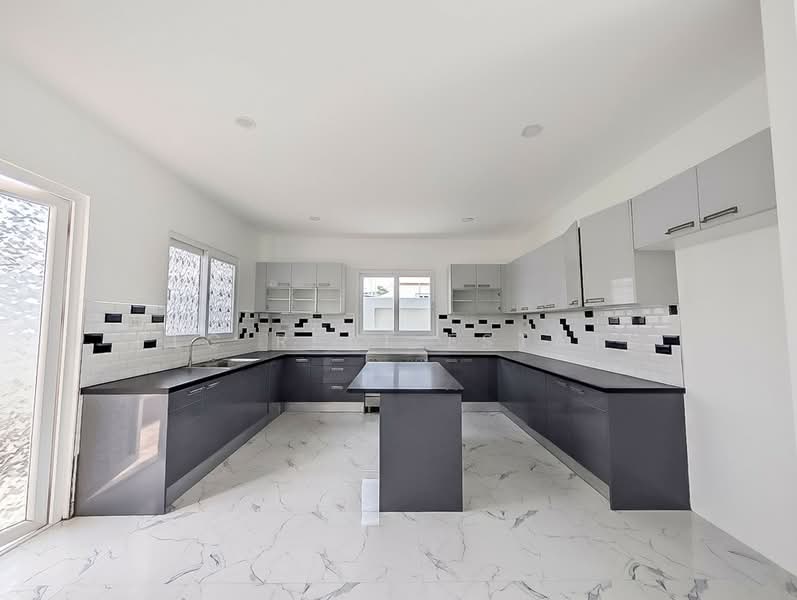 Pool Villa for Sale Huay Yai East Pattaya, Chon Buri (Pattaya), Bang Lamung, Bang Lamung (Pattaya), Chon Buri (Pattaya), 5 Bedrooms, 255 sqm, Villa For Sale, by PLC real estate, 500283268 - DDproperty.com
