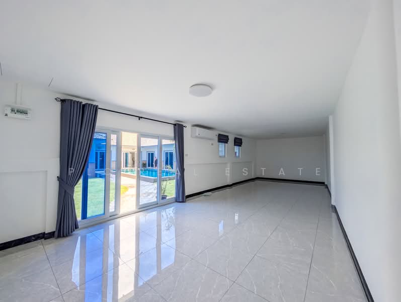 Pool Villa for Sale Huay Yai East Pattaya, Chon Buri (Pattaya), Bang Lamung, Bang Lamung (Pattaya), Chon Buri (Pattaya), 5 Bedrooms, 255 sqm, Villa For Sale, by PLC real estate, 500283268 - DDproperty.com