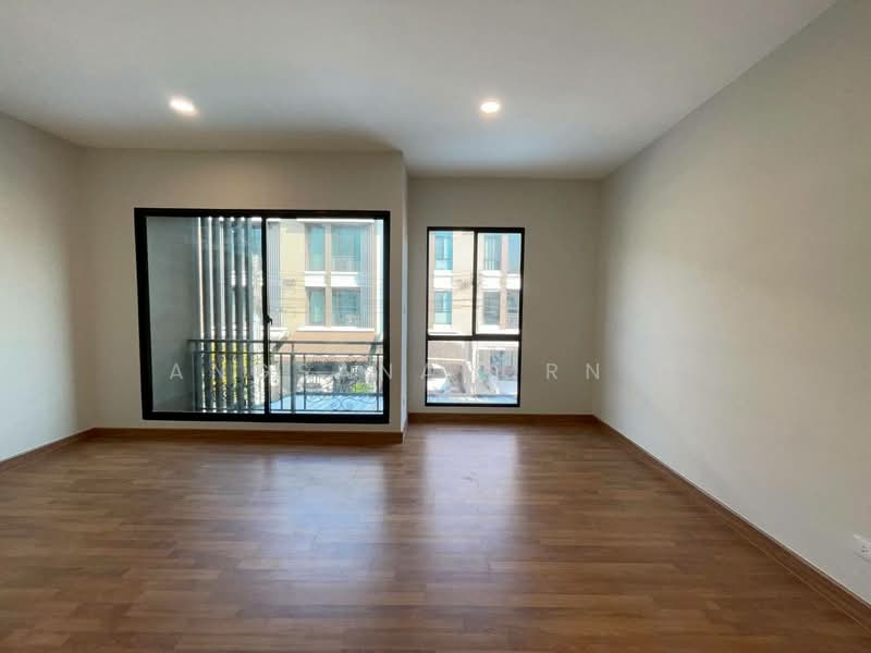 Baan Klang Muang Nawamin 42, Bangkok, Soi Nawamin 42, Nawamin Road, Khlong Kum, Bueng Kum, Bangkok, 3 Bedrooms, 148 sqm, Townhouse For Sale, by Angsanaporn D, 500283269 - DDproperty.com