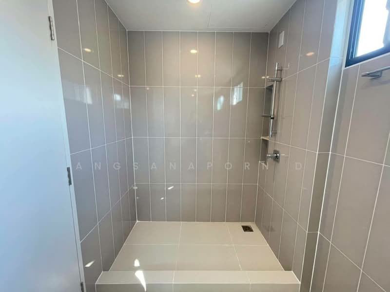 Baan Klang Muang Nawamin 42, Bangkok, Soi Nawamin 42, Nawamin Road, Khlong Kum, Bueng Kum, Bangkok, 3 Bedrooms, 148 sqm, Townhouse For Sale, by Angsanaporn D, 500283269 - DDproperty.com