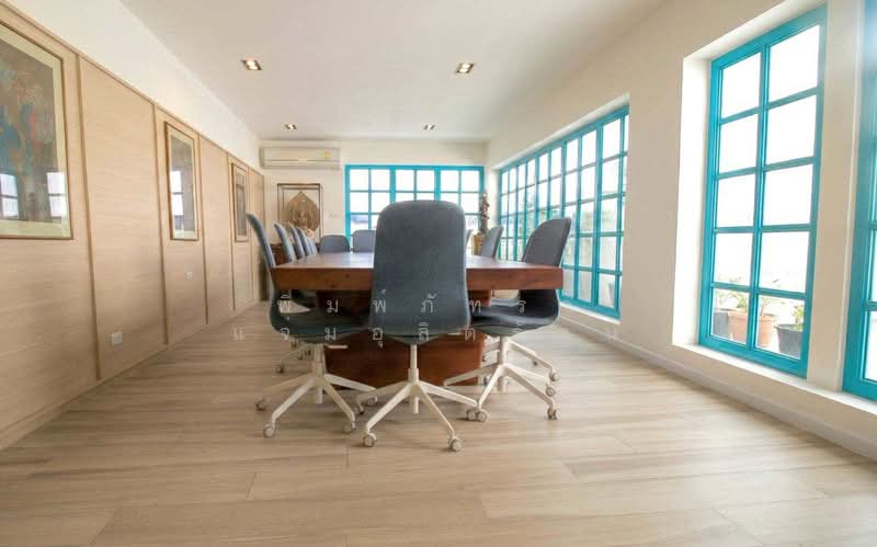 ให้เช่า - ตึกแถว สีลม ซอย3, กรุงเทพ