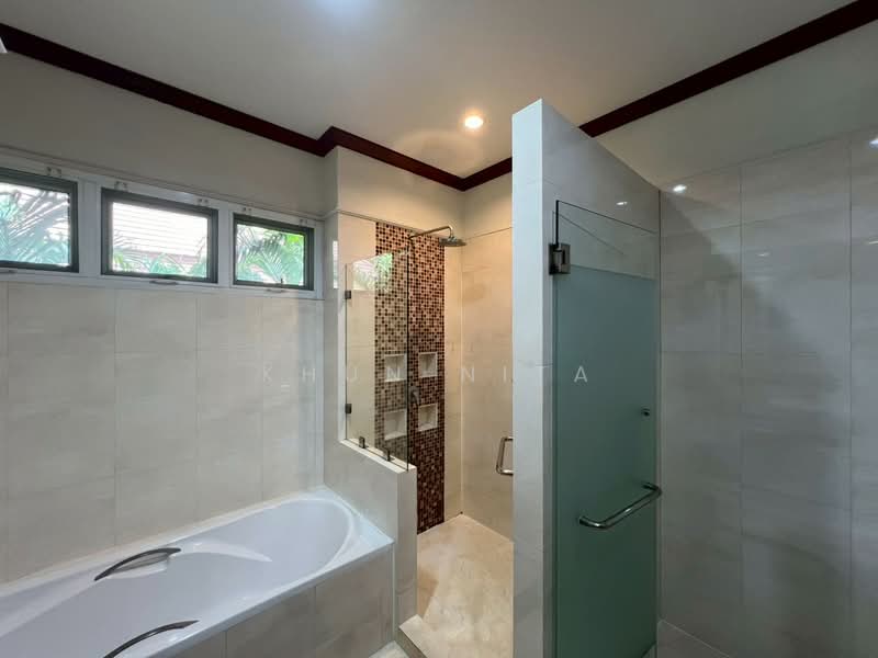 For Rent - Rare Find! Spacious House for Rent in Prime Bangkok Location, Bangkok