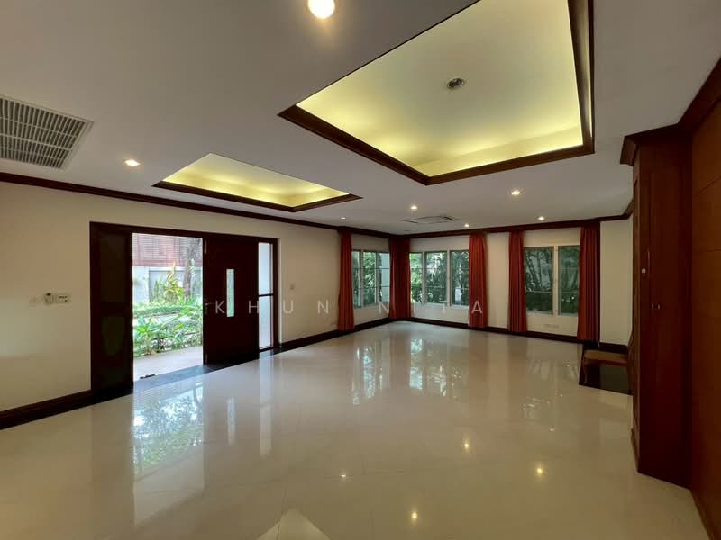For Rent - Rare Find! Spacious House for Rent in Prime Bangkok Location, Bangkok