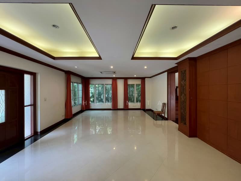 For Rent - Rare Find! Spacious House for Rent in Prime Bangkok Location, Bangkok