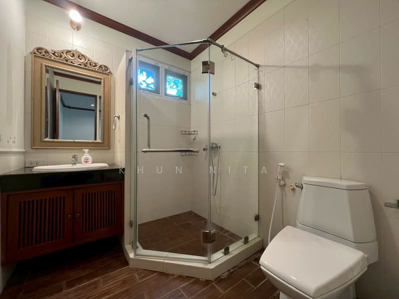 Rare Find! Spacious House for Rent in Prime Bangkok Location, กรุงเทพ, คลองตันเหนือ, วัฒนา, กรุงเทพ, 450 ตร.ม., บ้านเดี่ยว ให้เช่า, โดย Khun Nita, 500283286 - DDproperty.com
