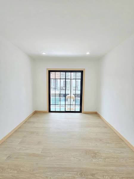 Baan Khunapat 4, Nonthaburi, Baan Kluai-Sai Noi Road, Phimonrat, Bang Bua Thong, Nonthaburi, 4 Bedrooms, 99 sqm, Townhouse For Sale, by NR AGENT, 500283294 - DDproperty.com