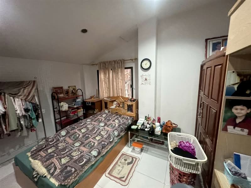 ทาวน์เฮ้าส์ 2 ชั้น 36 ตร.ว. หมู่บ้านยิ่งโอฬาร ซอยวิภาวดีรังสิต43, Bangkok, ถนนวิภาวดีรังสิต, Sanam Bin, Don Mueang, Bangkok, 4 Bedrooms, 150 sqm, Townhouse For Sale, by คุณ ณัติรุจน์ ไชยสุนทรพฤกษ์ (ที), 500283321 - DDproperty.com