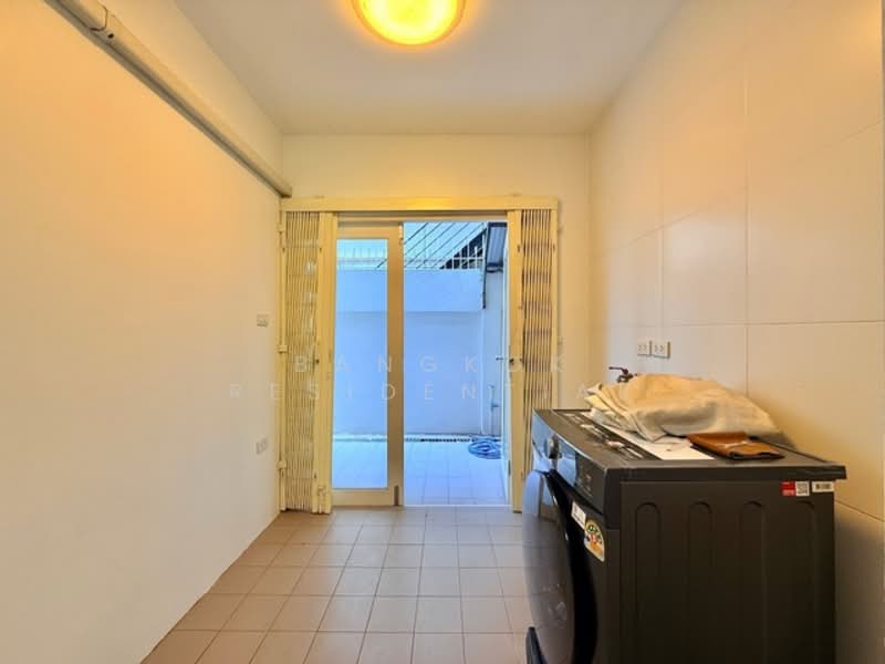 Detached House, Bangkok, Sukhumvit 62, Bang Chak, Phra Khanong, Bangkok, 6 Bedrooms, 700 sqm, Single Detached House For Rent, by Bangkok Residential, 500283325 - DDproperty.com