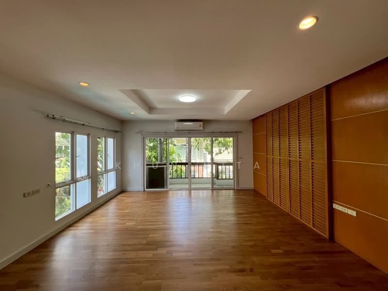 Family-Friendly House | Easy Access to BTS, กรุงเทพ, คลองตัน, คลองเตย, กรุงเทพ, 400 ตร.ม., บ้านเดี่ยว ให้เช่า, โดย Khun Nita, 500283328 - DDproperty.com