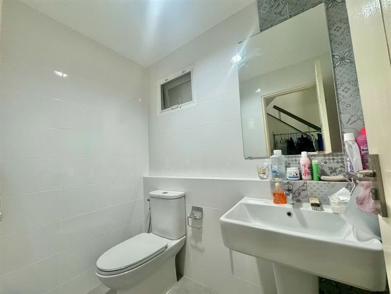 Villaggio Pinklao-Salaya, Nonthaburi, Samretpattana Road, Sala Klang, Bang Kruai, Nonthaburi, 2 Bedrooms, 150 sqm, Single Detached House For Sale, by คุณ ฐิชาปัณณ์ สังวาลรัมย์ (ปูน), 500283356 - DDproperty.com