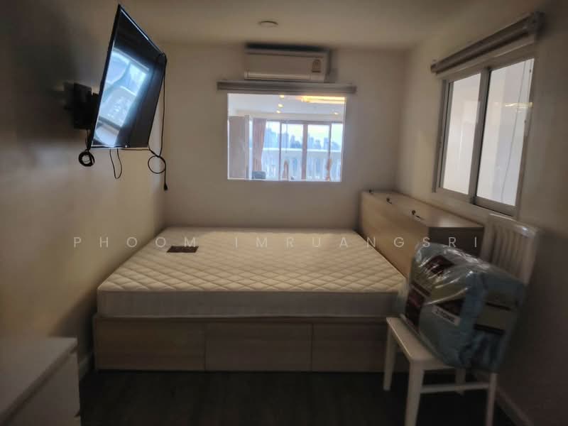 State Tower, Bangkok, 1055 Silom Road, Silom, Bang Rak, Bangkok, 3 Bedrooms, 127 sqm, Condo For Rent, by Phoom Imruangsri, 500283359 - DDproperty.com