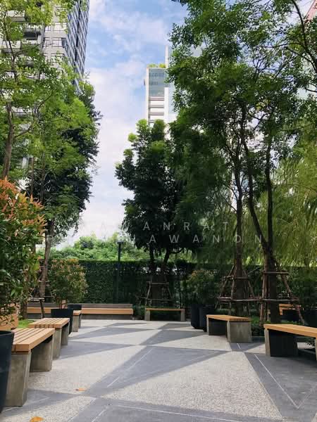 Noble Revolve Ratchada 2, Bangkok, 70 Soi Ratchadaphisek 10, Ratchadaphisek Road, Huai Khwang, Huai Khwang, Bangkok, 2 Bedrooms, 53 sqm, Condo For Rent, by Pawanrat Panchawanon, 500283493 - DDproperty.com